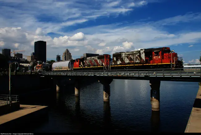 Quebec Railway Corporation Incorporated : 魁北克铁路公司