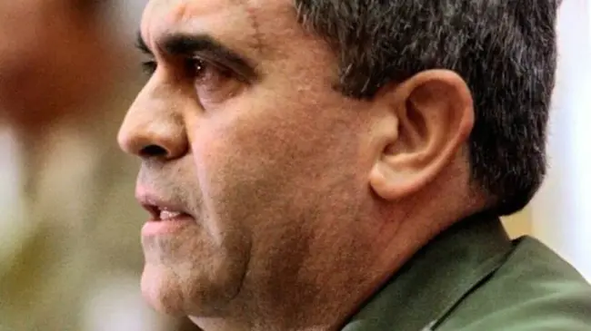 Officer grade: Admiral or General : 军官级别:上将或将军