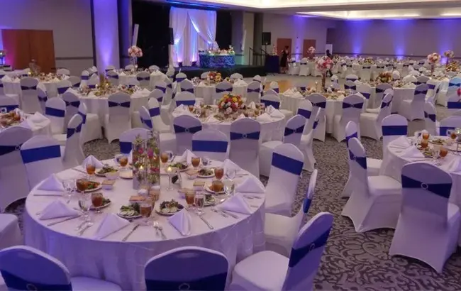 Holman Learning Center Team : 霍曼学习中心团队