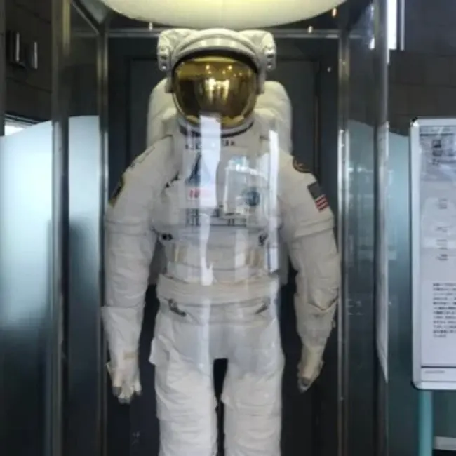 Define Space : 定义空间