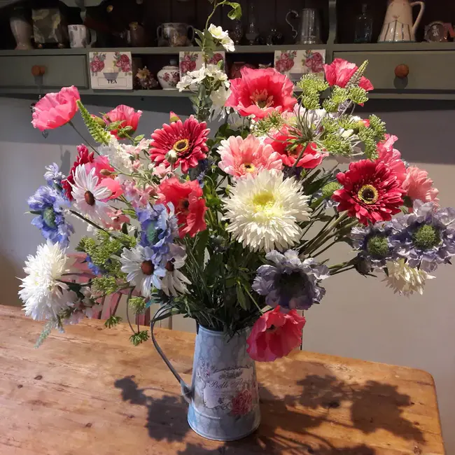 By Arrangement : 按安排