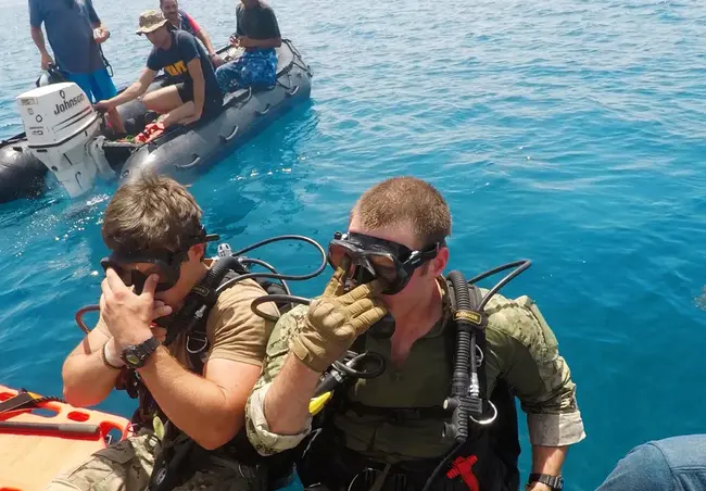 Eagle Forum Education and Legal Defense Fund : 鹰论坛教育和法律辩护基金