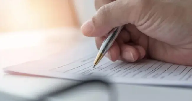 Registered Tax Return Preparer : 注册报税表编制人