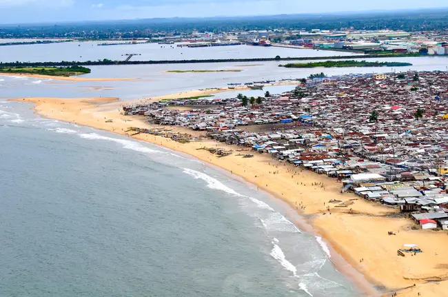 Liberia : 利比里亚