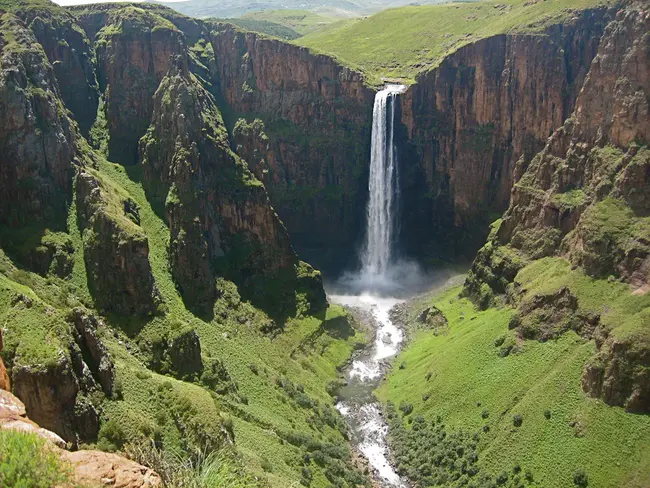 Lesotho : 莱索托