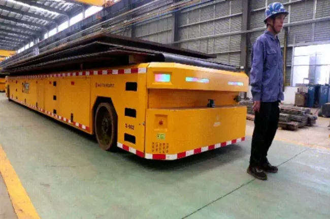 Automated Guided Vehicle : 自动导引车