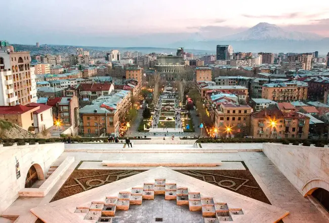 Yerevan Stock Exchange : 埃里温证券交易所