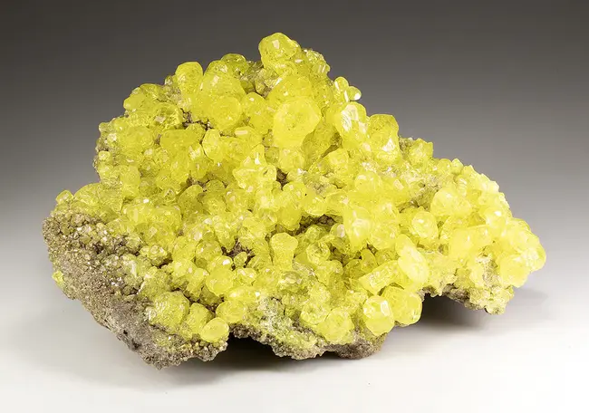 Sulfur : 硫黄