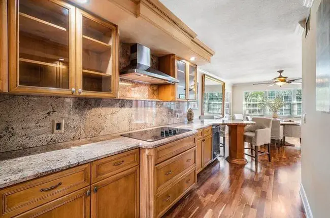 Boca Research, Inc. : 博卡研究公司