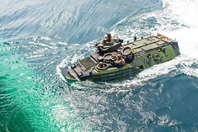 Amphibious Assault Landing Craft : 两栖攻击登陆艇