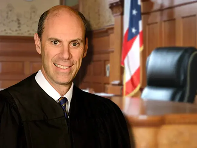 Judge Advocate : 法官倡导者