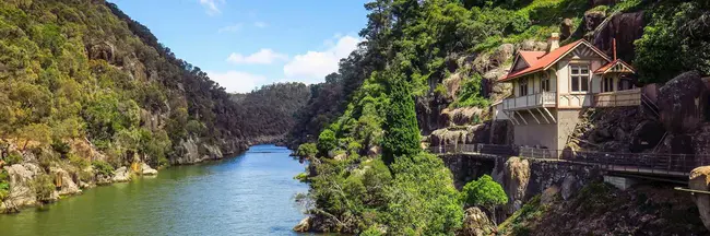 Launceston, Tasmania, Australia : 澳大利亚塔斯马尼亚州朗塞斯顿