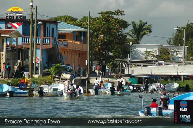 Dangriga, Belize : 丹格里加，伯利兹