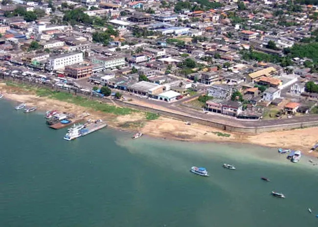 Itaituba, Paranaibo, Brazil : 巴西巴拉那波伊塔图巴