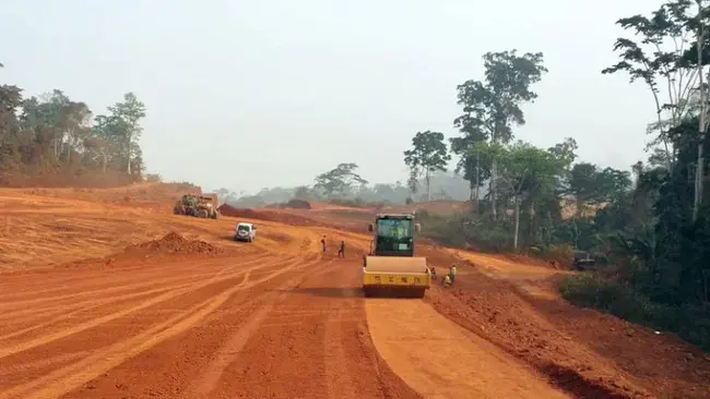 Nsimalen, Cameroon : 恩西马伦，喀麦隆