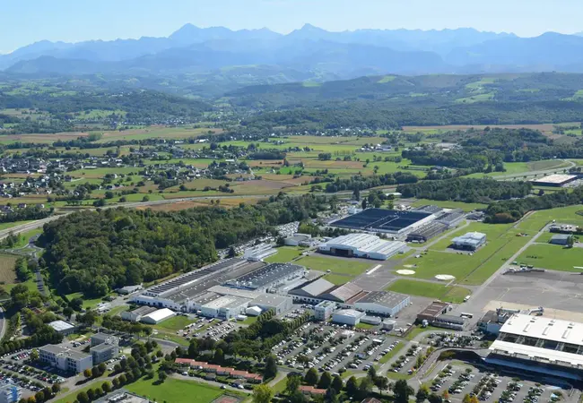 Tarbes Airport, Lourdes, France : 法国卢尔德塔布斯机场