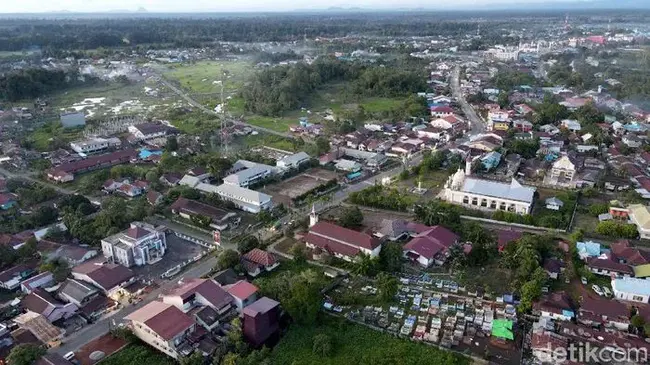 Putussibau, Indonesia : 印度尼西亚Putusibau