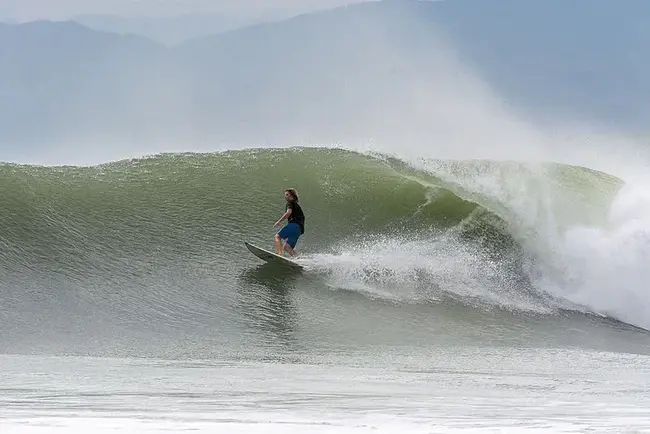 Puerto Escondido, Mexico : 墨西哥埃斯孔迪多港