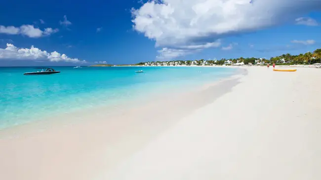 Providenciales, Turks & Caicos Islands : 普罗维登西亚莱斯岛, 土耳其人