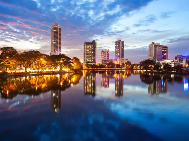 Colombo Stock Exchange : 科伦坡证券交易所