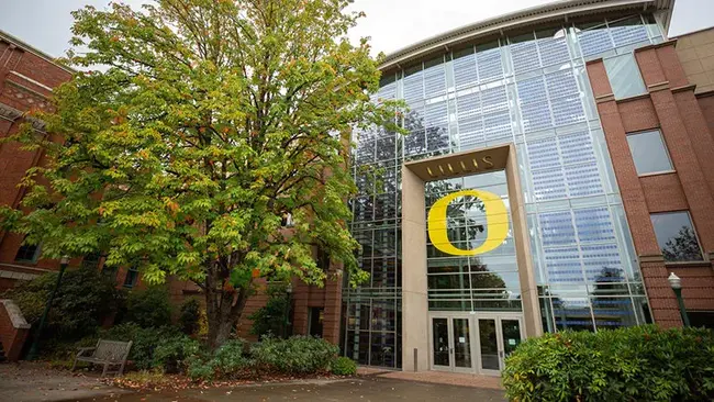 University of Illinois : 伊利诺伊大学