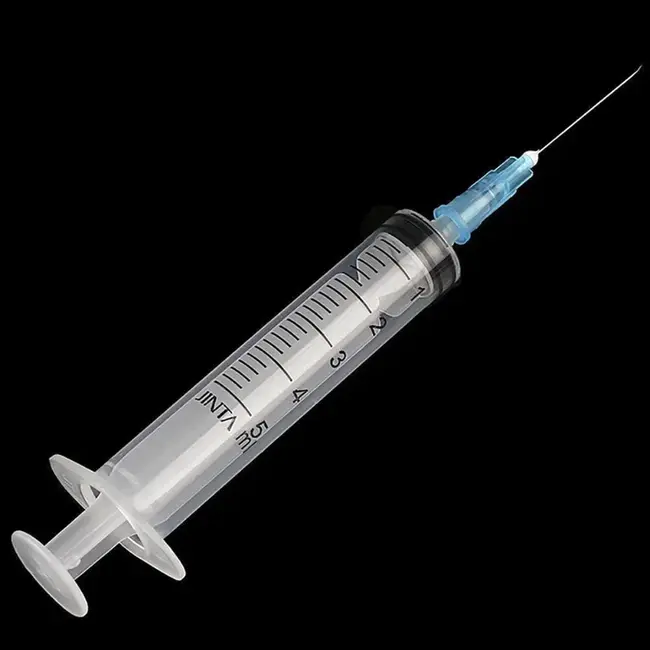 Syringe : 注射器