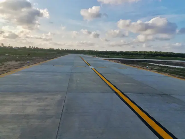 Taxiway Safety Area : 滑行道安全区