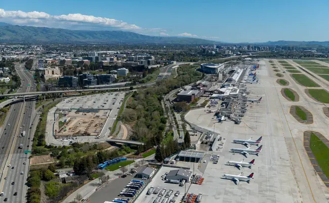 San Jose International Airport : 圣何塞国际机场