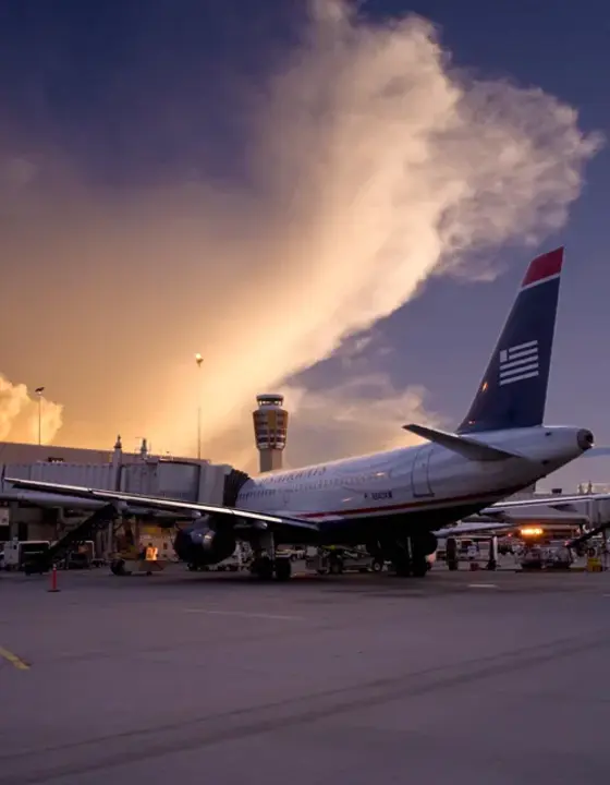 Phoenix Sky Harbor International Airport : 凤凰天空港国际机场