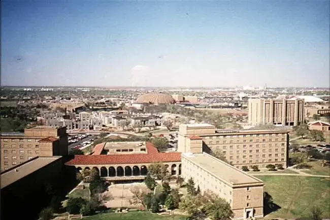 Lubbock International Airport : 拉伯克国际机场