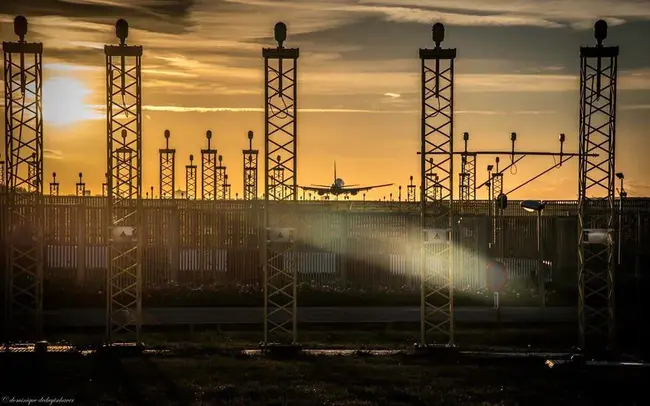 Aviation Weather Development Laboratory : 航空气象发展实验室