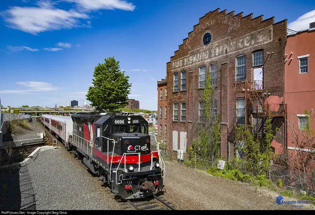 Connecticut Central Railroad Company : 康涅狄格中央铁路公司