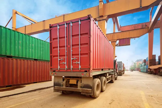 Intermodal Containers Incorporated : 联运集装箱公司