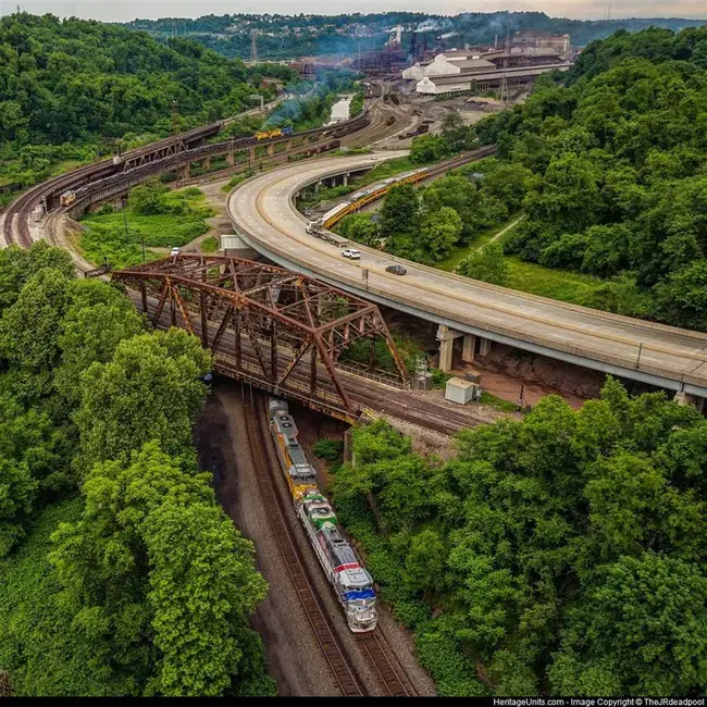 Pittsburgh Chartiers and Youghiogheny Railway Company : 匹兹堡Chartiers和Youghiogheny铁路公司