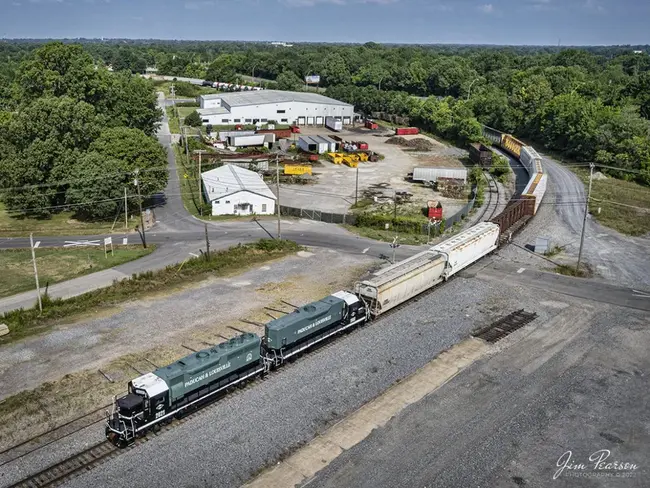 Paducah and Illinois Railroad : 帕迪尤卡和伊利诺伊州铁路