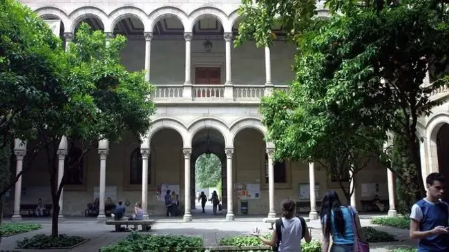 Universidad de Barcelona : 巴塞罗那大学