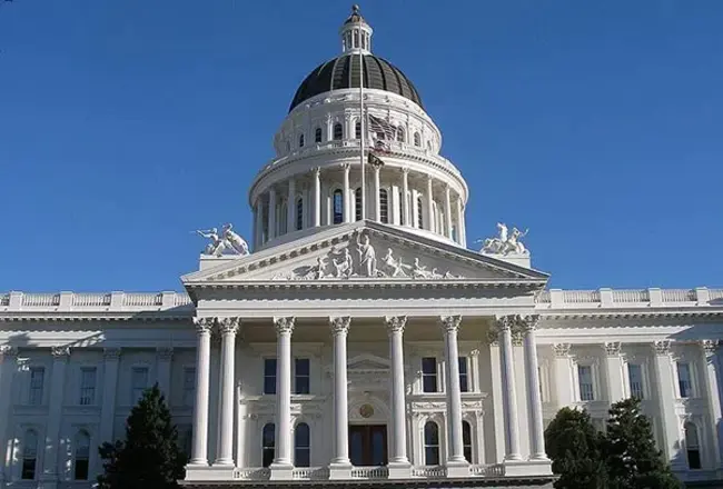 California State University, Sacramento : 加利福尼亚州立大学，萨克拉门托