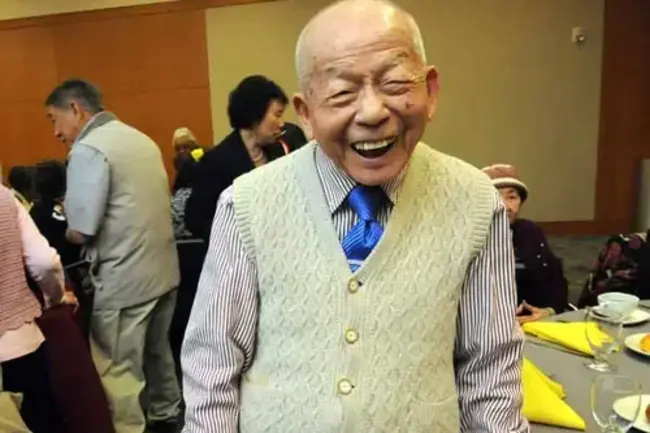 Art Therapist Registered : 注册艺术治疗师