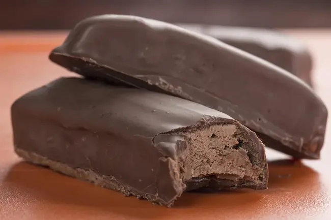 Chocolate Frosted Sprinkled : 撒上巧克力糖霜