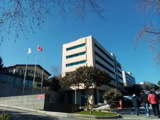 Istanbul Teknik Universitesi (Istanbul Technical University) : 伊斯坦布尔泰克大学（伊斯坦布尔技术大学）