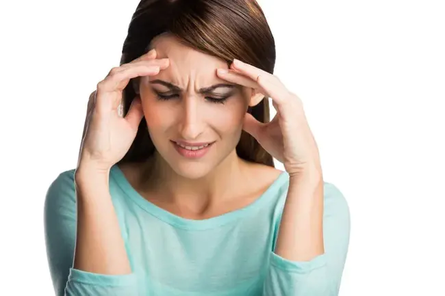 Headache Prone : 易头痛的