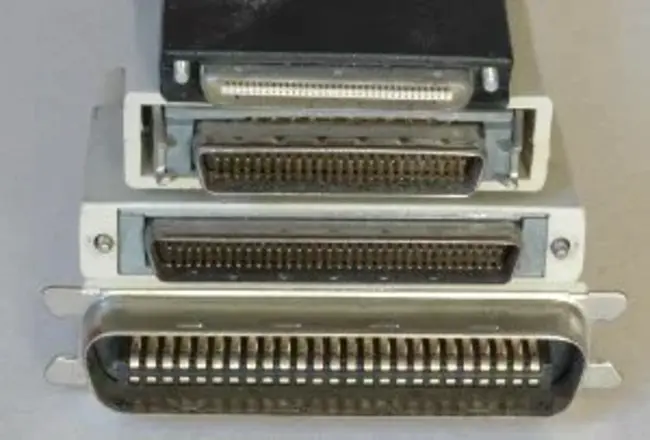 SCSI (Small Computer System Interface) Device : 小型计算机系统接口设备