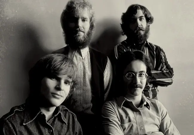 Creedence Clearwater Revival : 克理登斯清水复兴乐团