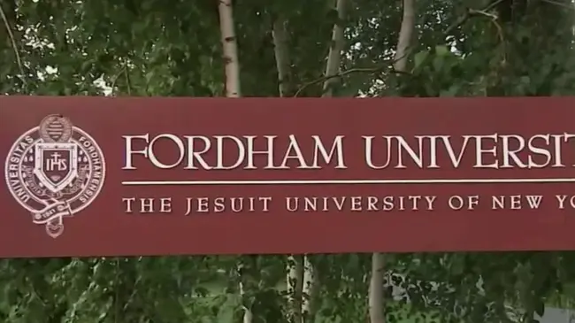 Fordham University : 福特汉姆大学