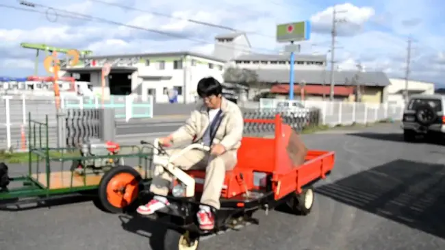 Heavy Goods Vehicle : 重型货车