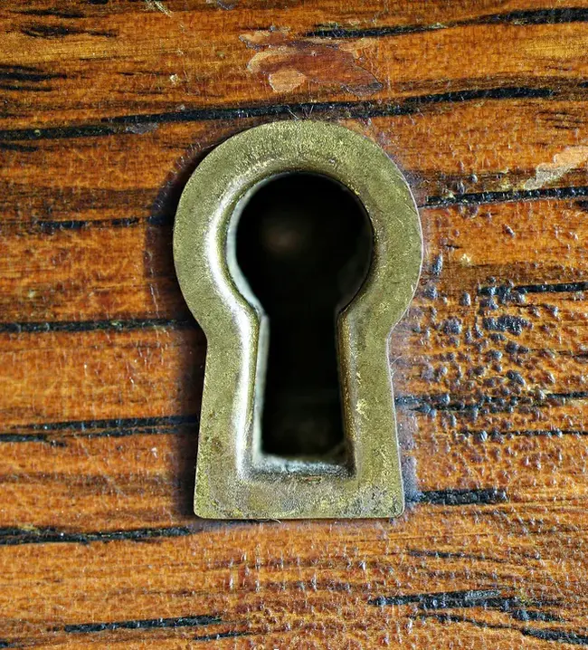 Keyhole : 锁孔