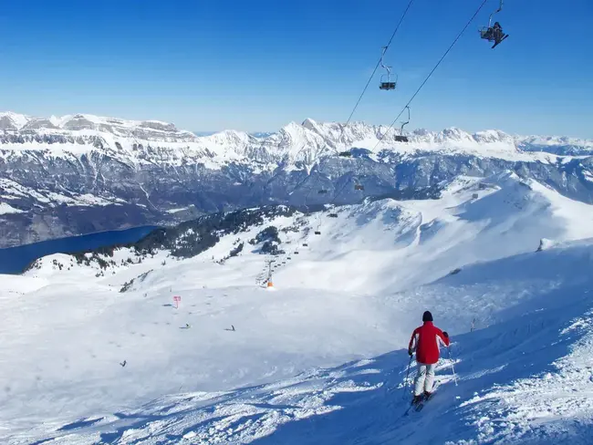 Ski Club Arlberg : 阿伯格滑雪俱乐部