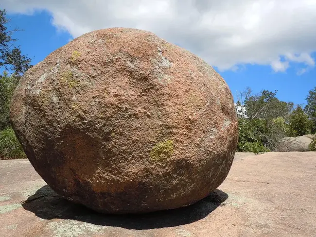 Rock : 岩石
