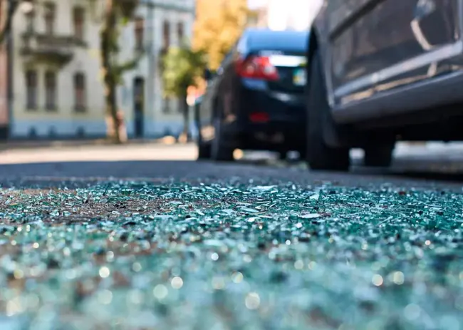 Road Traffic Accident : 道路交通事故