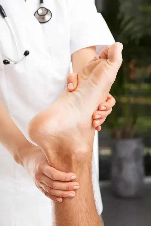 Peripheral Arterial Tonometry : 外周动脉眼压测定